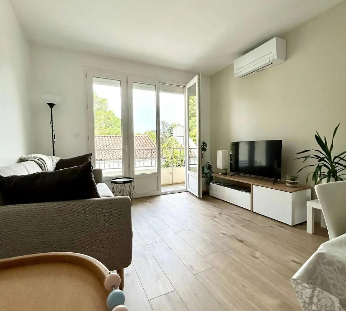 Le Cocon Des Familles - Climatise - Neuf - Calme - 2 Chambres Toulouse 0*,  France
